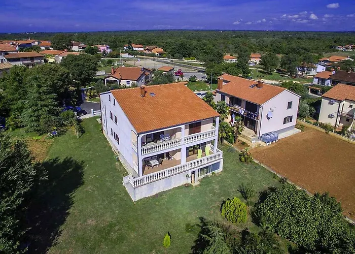 App Lukas Apartman Porec